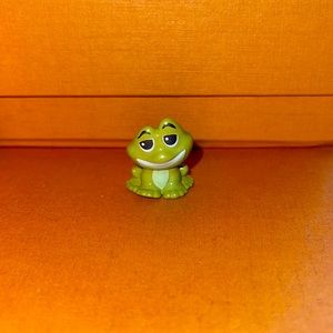 Disney Doorables Squishalots Frog Prince